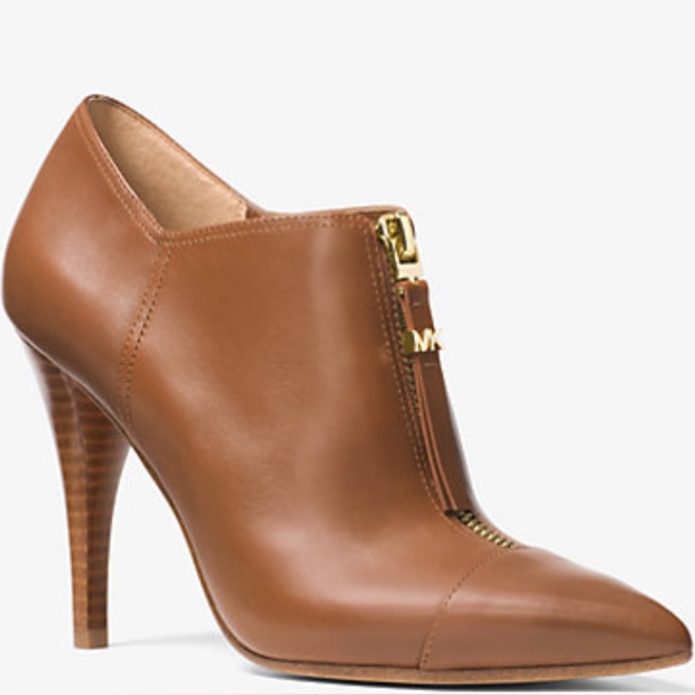 MICHAEL by Michael Kors 9.5 Andie Booties